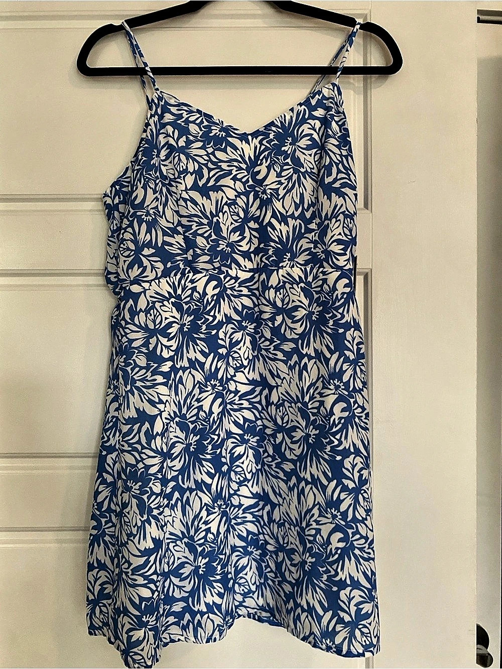 Lulu’s Blue & White Floral Mini Dress Like New